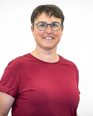 Angela Simon
